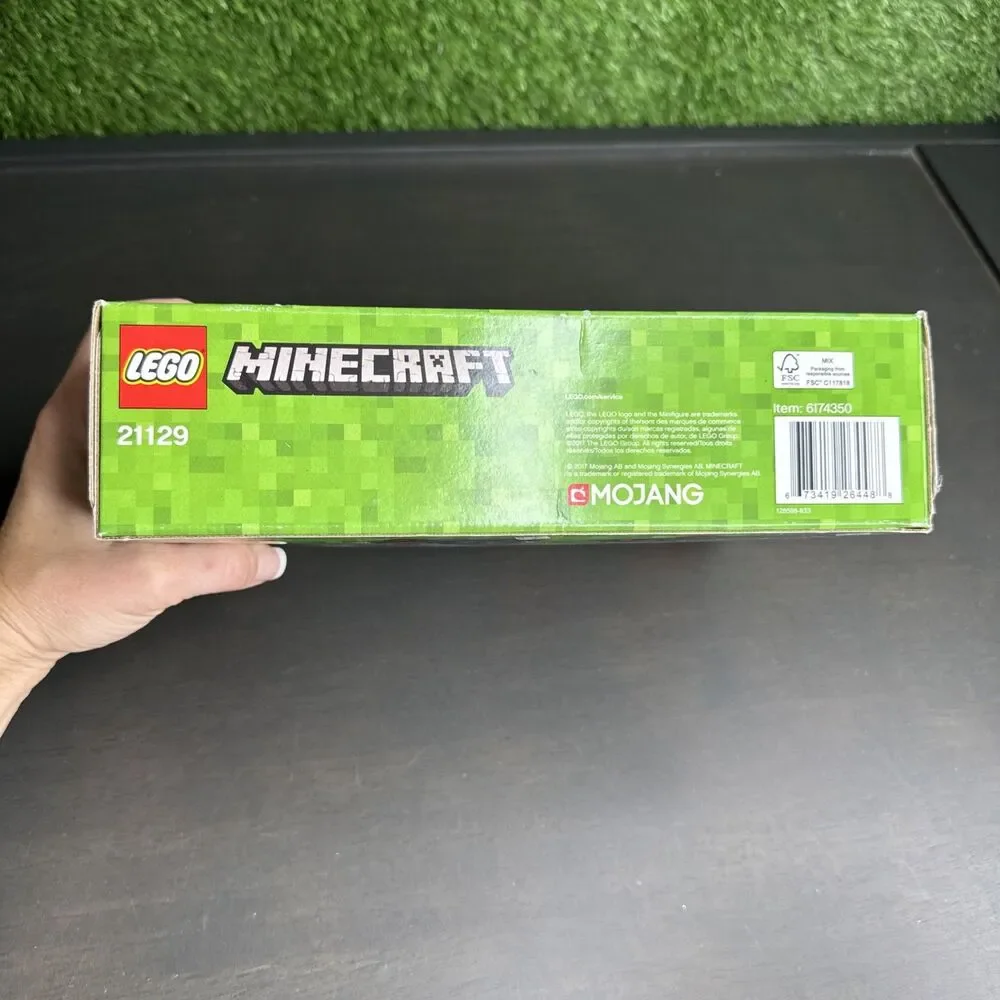 LEGO Minecraft Mushroom Island 21129  Alex/ Creeper/ Mooshroom/ Baby